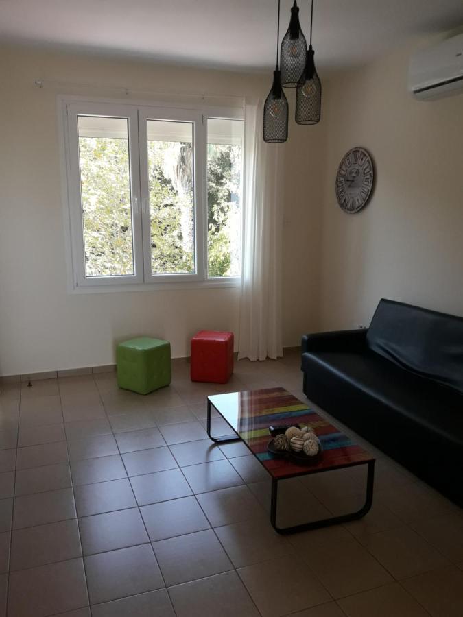 Poseidono'S Apartment Paphos Exterior photo